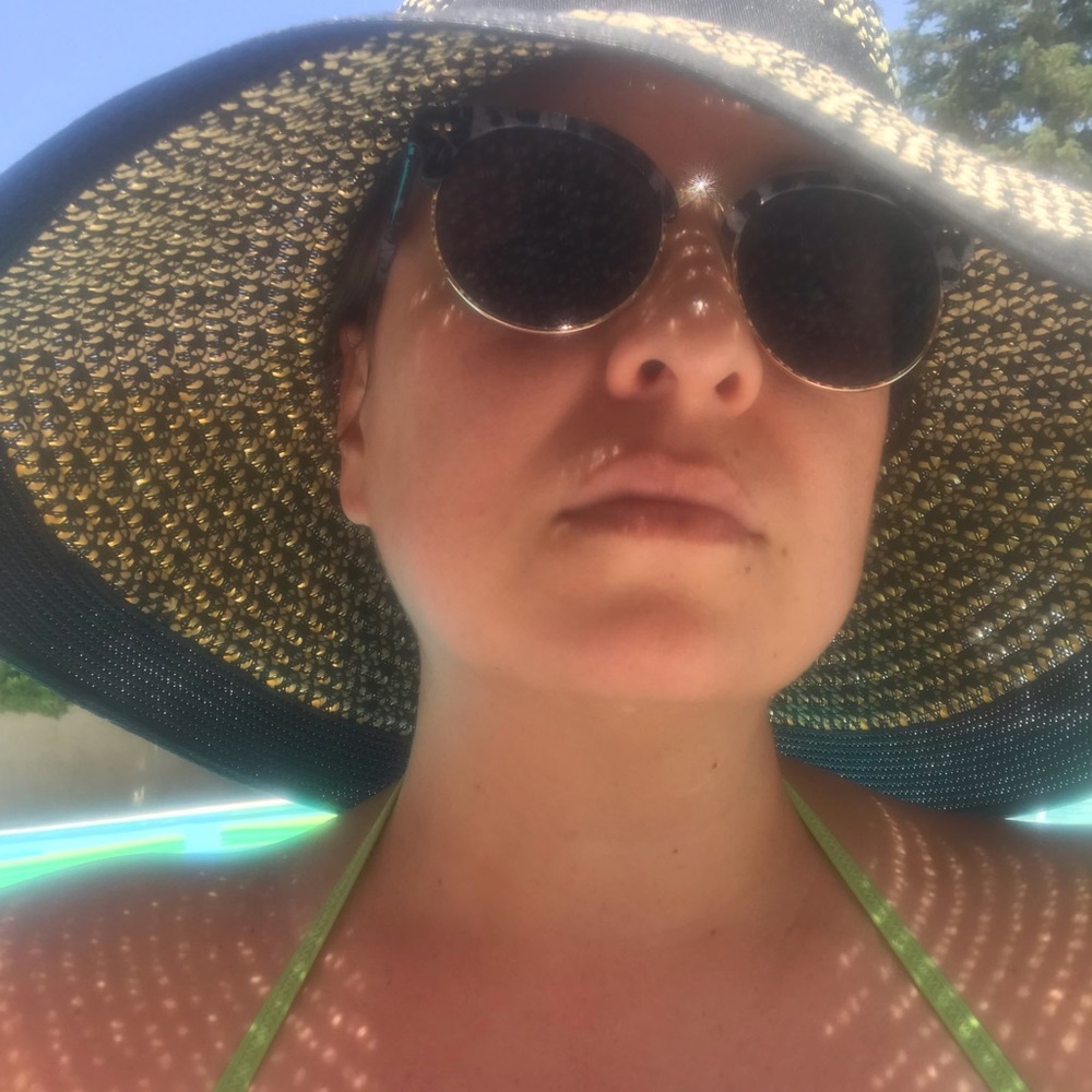 Meet your Posher, Sylvia